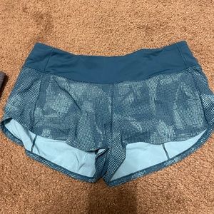 Lululemon size 6 speed up shorts